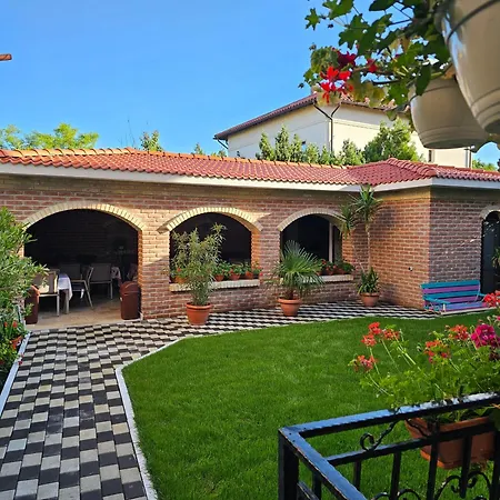Casa Pescarus-2