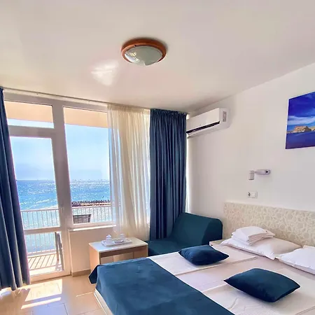 Hotel Carmen Azzuro-2