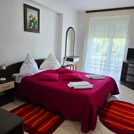 Club Onix Apartments-3