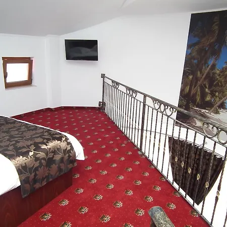 Vila Queen Mary-3