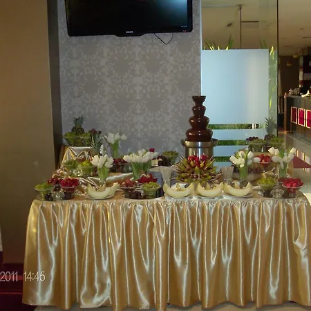 Hotel Condor-2