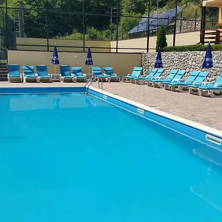Pension Curmatura Stezii-3