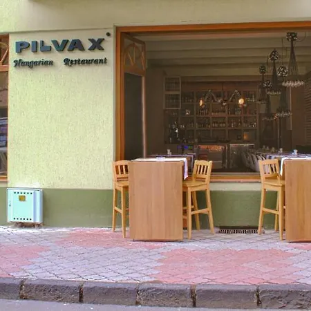 Aparthotel Pilvax-3