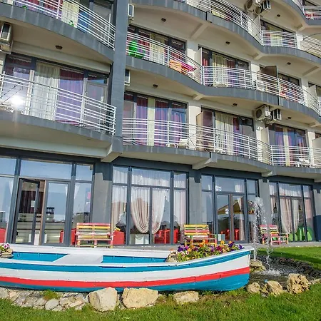 Hotel Vis-2