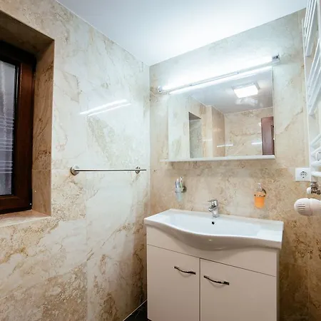 Serban Cottage-2