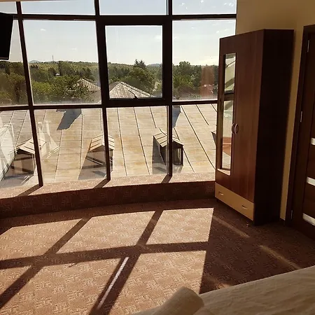 Skyroomshorezu-2