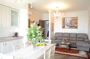 Residence Villa Ovidiu-3