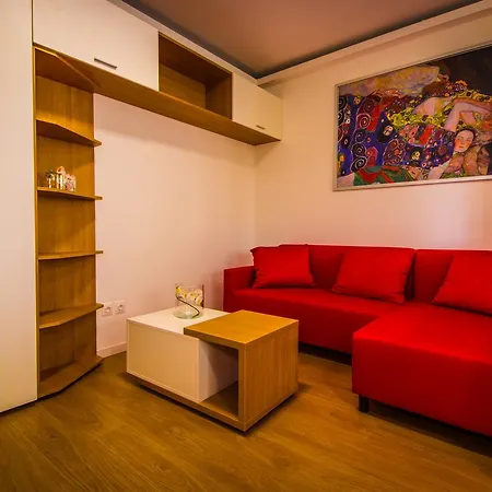 Top Trio Residence-3