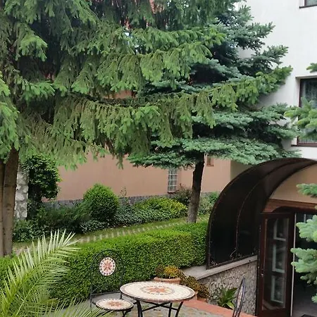 Csaki Vendeghaz-3