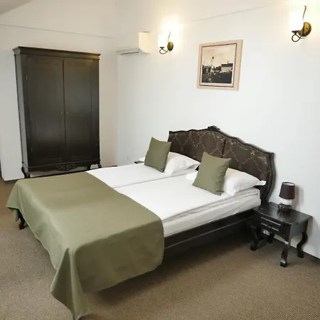Holiday Apartments Sibiu-3