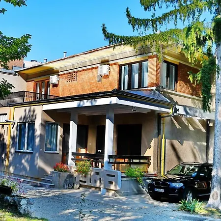 Casa Negustorului-3