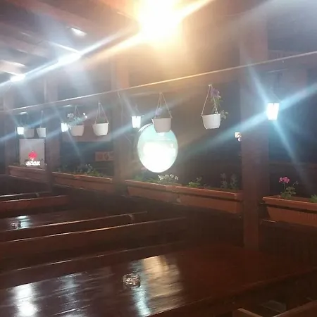 Motel Restaurant Lowe-2