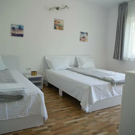 La Daria și Mara-3