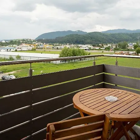 Brasov Holiday Apartments - Magenta-2