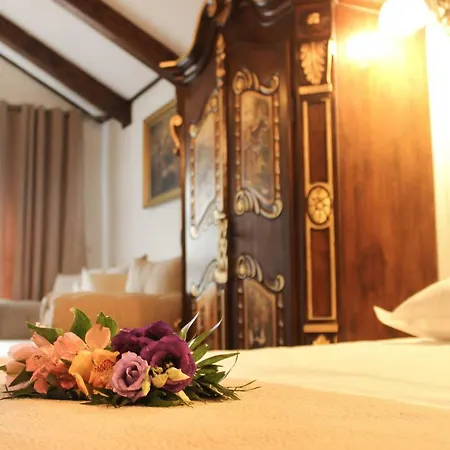 Hunter Prince Castle Hotel-2