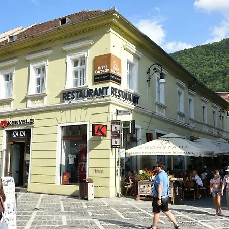 Top Royal Central Brasov-3