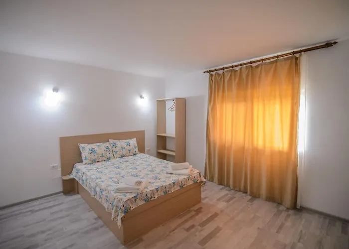 Casa Gore Costineşti