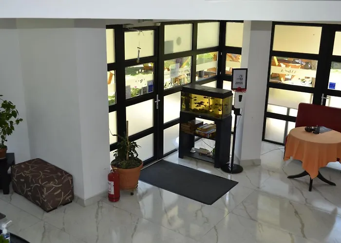 Casa Vinga - Restaurant&Jacuzzi Hotel Poiana Brasov