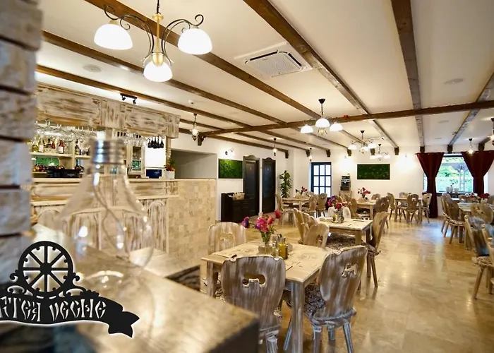 Curtea Veche Hotel Hunedoara