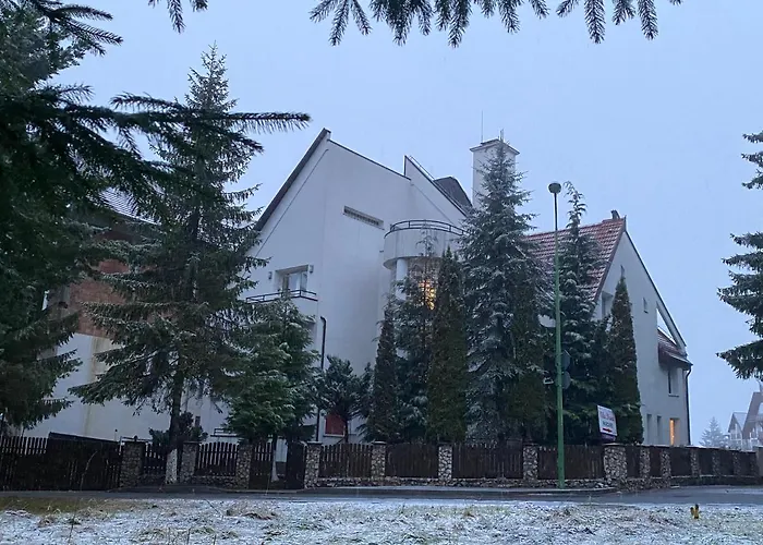 Vila Diana - Poiana Brasov With Breakfast Optional At Hotel Simona Halep