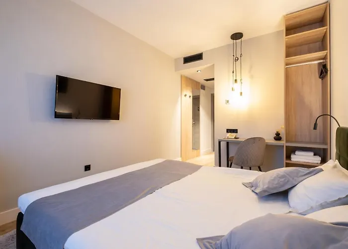 Pensiunea Casa Georgia Comanesti 
