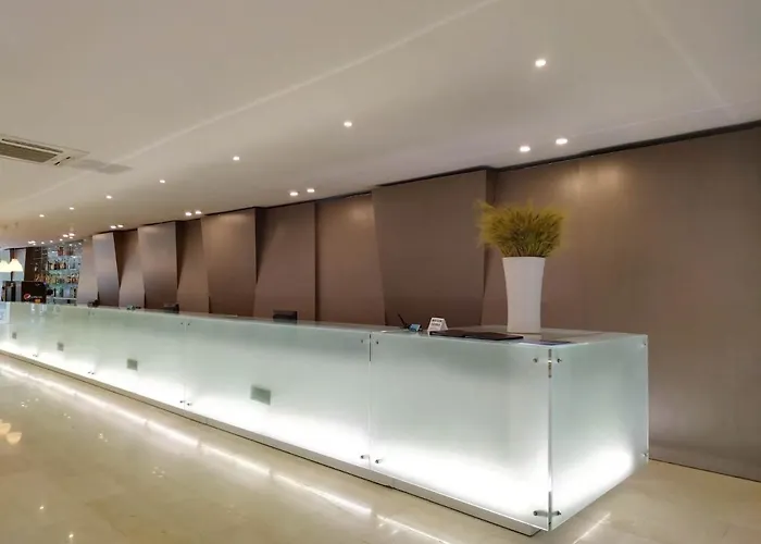 Hoteluri în Saturn