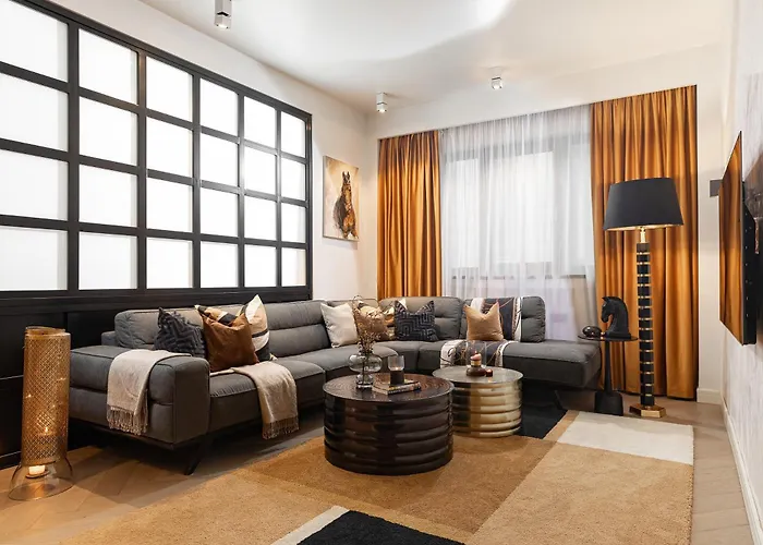 Qult - Peaky Blinders Apartment Bucureşti