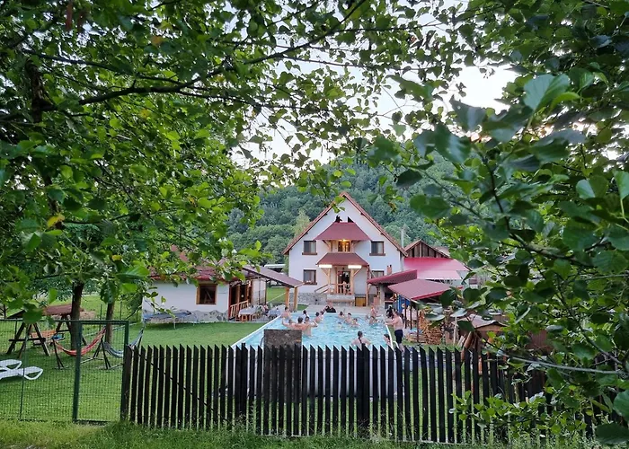 Conacul De Sub Munte Hotel Novaci Străini