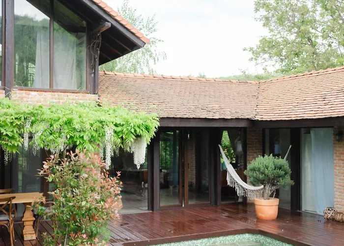 Cherry Vintage Home Targoviste