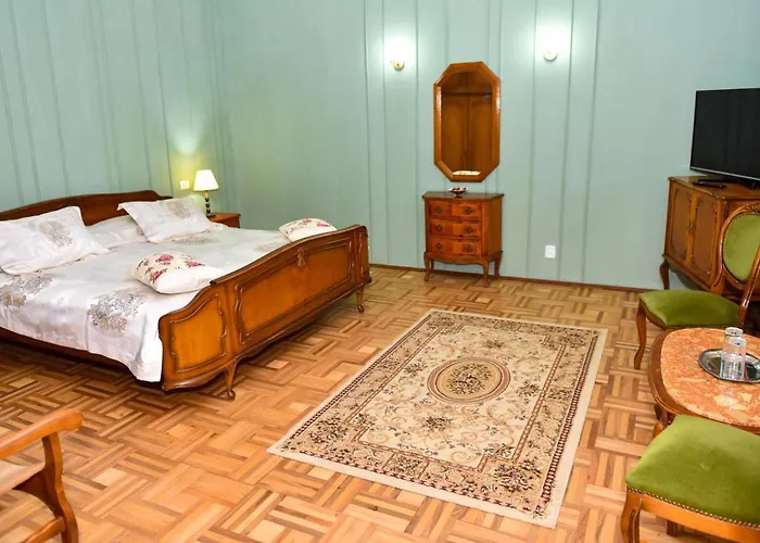 Former Ceausescu's Vila Crizantema Băile Govora