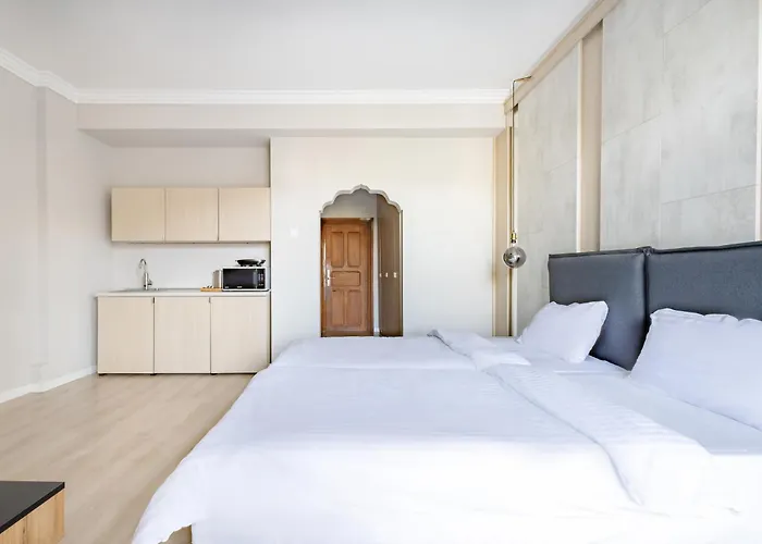 Piccolo Mondo By Citybookings Bucureşti