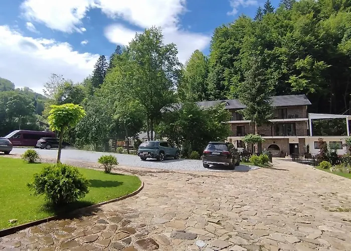 La Răscruce De Ape Hotel Sucevita