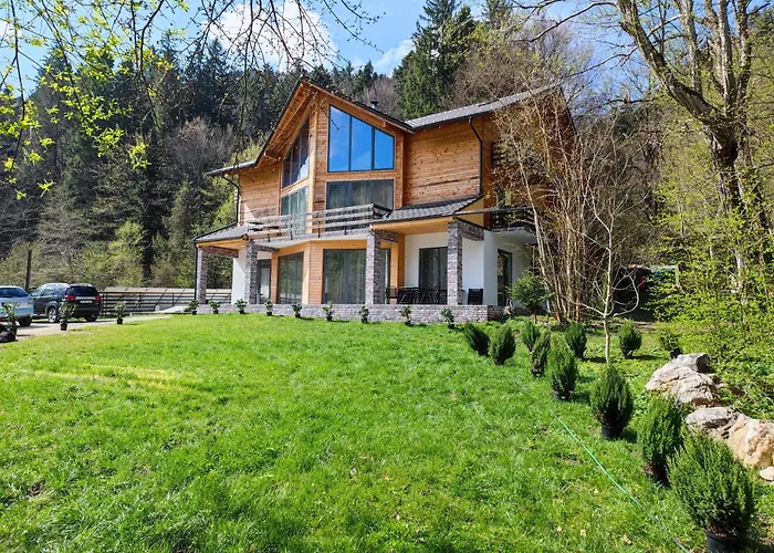 Izvorul lui Dracula Hotel Rîşnov