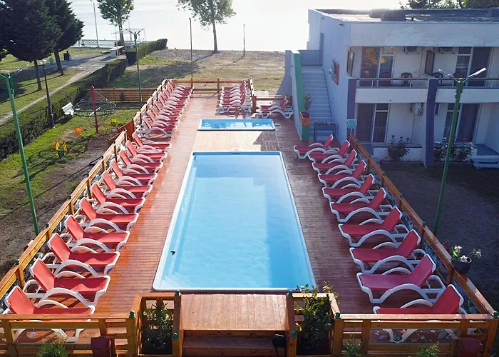 Voila Mamaia Hotel