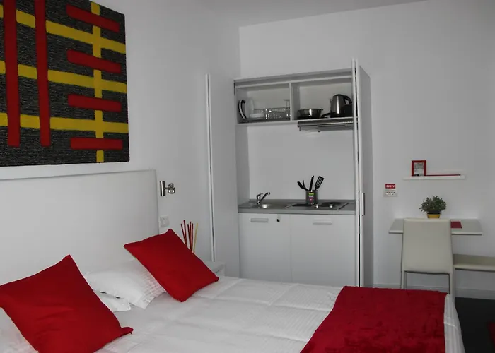 Living Aparthotel Boekarest