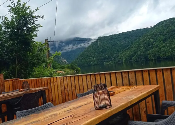 Zorra Challet Hotel Ieşelniţa