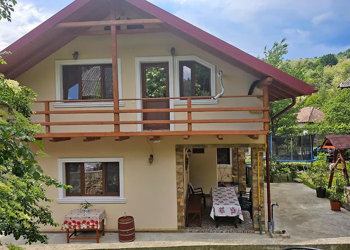 Casa Hera Călimăneşti