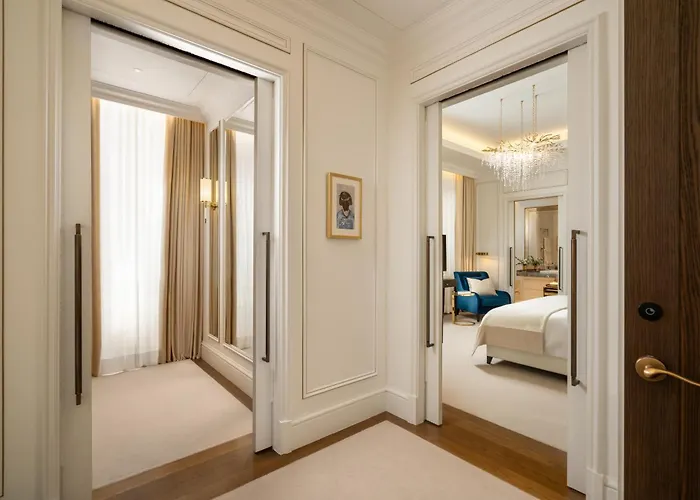Corinthia Grand Hotel du Boulevard Bucureşti