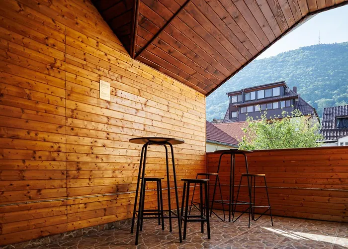Boutique Aparthotel Wood House Republicii Braşov