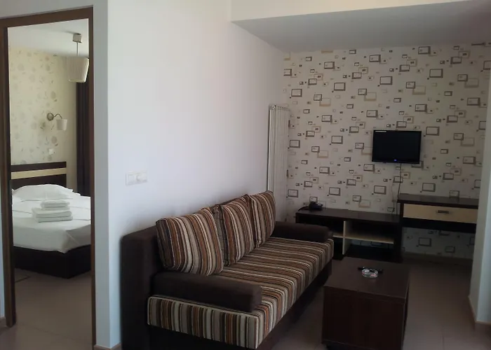 Pet friendly Blue Beach Studios Mamaia
