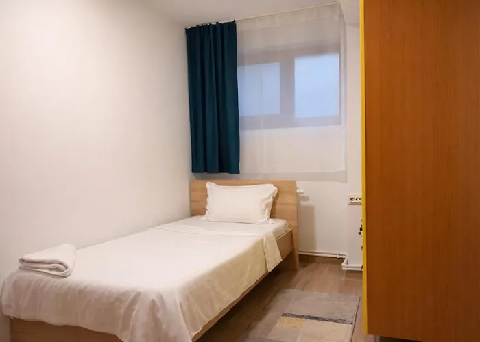 Monte Carlo Palace Rooms Boekarest