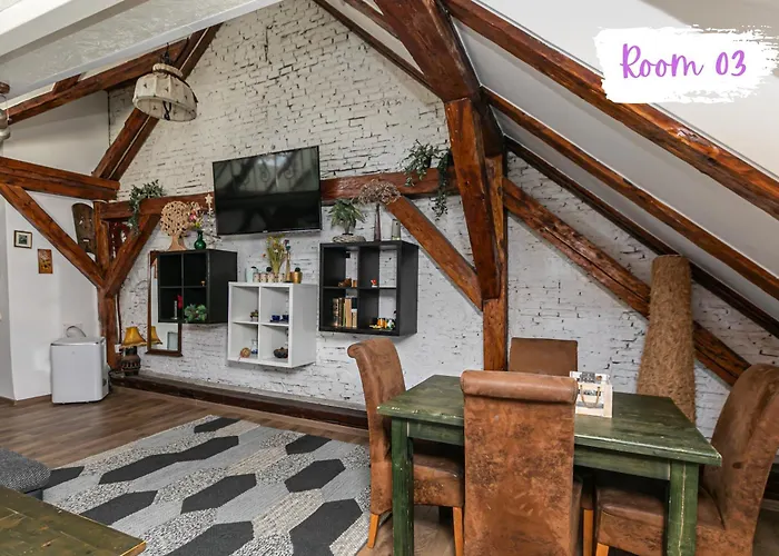 4 Rooms Piata Sfatului Braşov