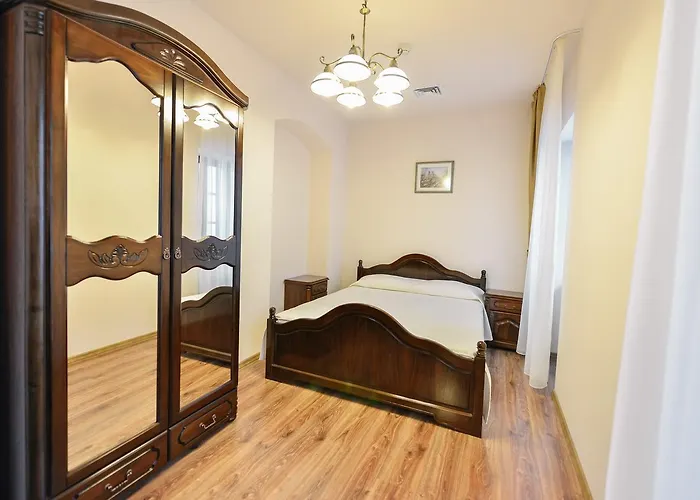 Le Petit Paris Hotel Cluj-Napoca