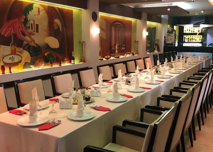 Hostel Tripoli Palace Bucarest