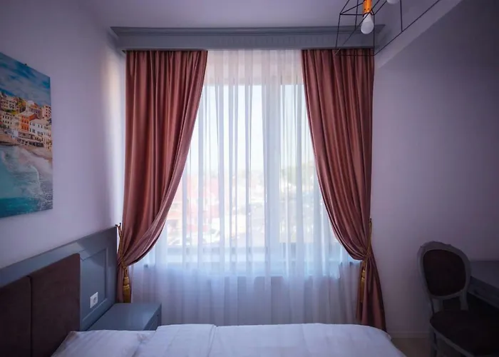 Hoteluri în Tirgu Frumos