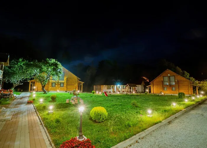 Casutele Din Moisei Hotel