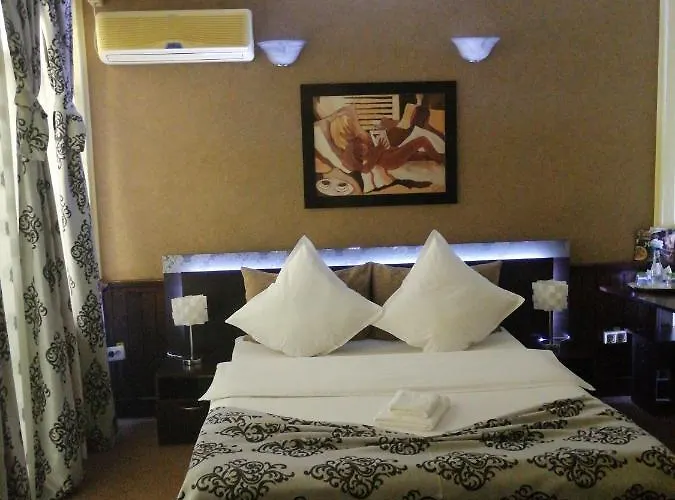 Casa Teilor Hotel Piteşti